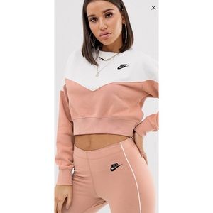Nike Rose Heritage Sweatshirt